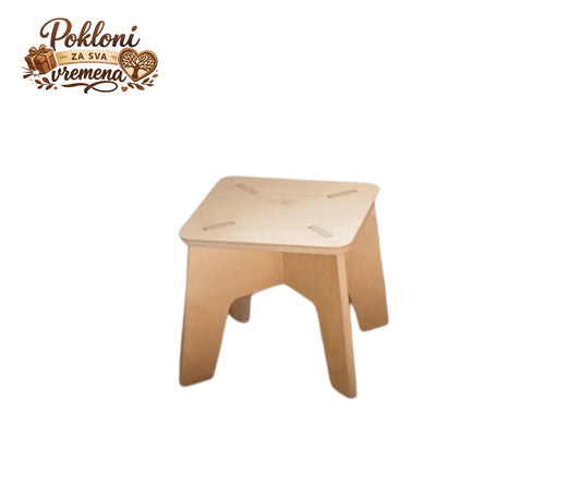 Drvena mala stolica za djecu