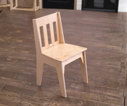 Drvena stolica za djecu 29,5x30,5x53,3 cm